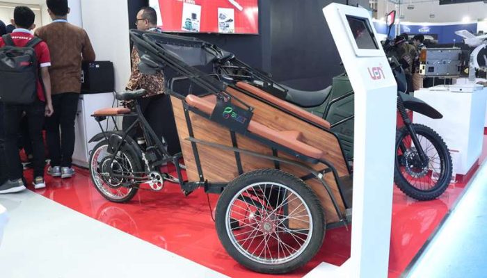 Len Perkenalkan Becak Listrik Blist di Indo Defence 2024